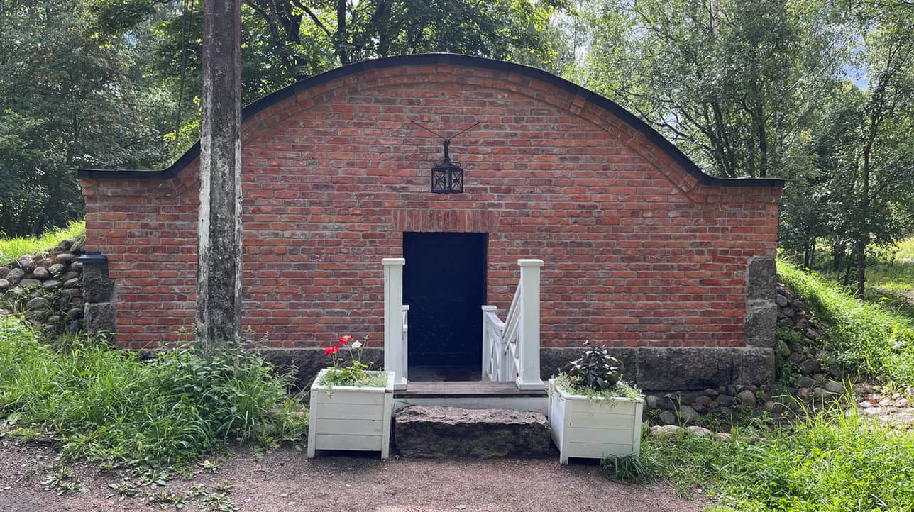 Старый финский погреб Старый финский погреб
