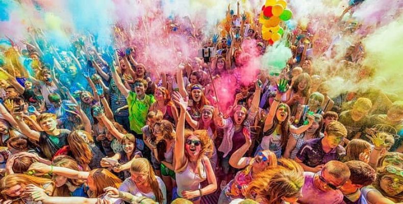 Фестиваль красок холи ColorFest на стадионе «Локомотив» 13 и 14 июля