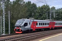 Электрички Московского и Волховстроевского направлений перенаправили с Московского вокзала