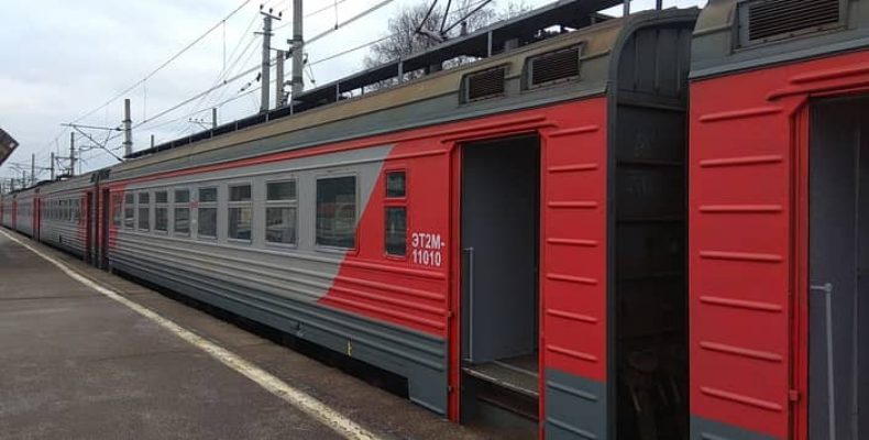 Запущено тактовое движение электричек до Гатчины
